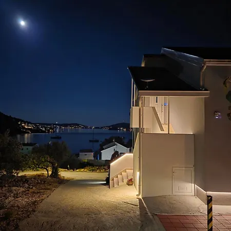 شقة Lity Lily Podglavica