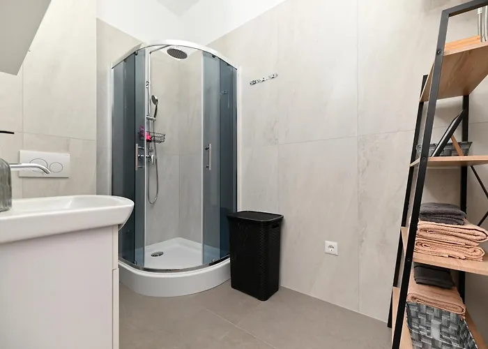 Lity Lily * Podglavica