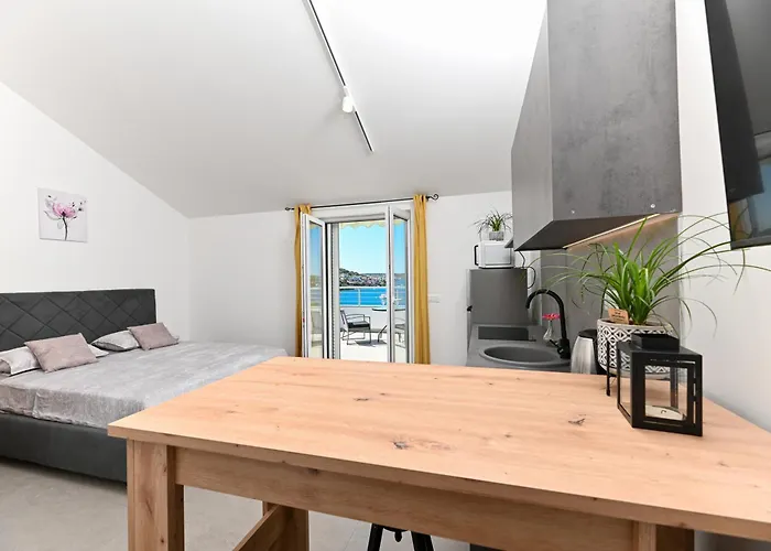 شقة Lity Lily Podglavica