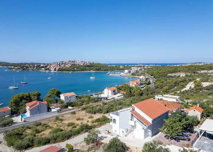 Lity Lily Daire Podglavica