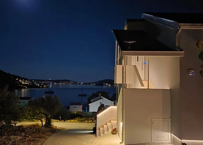 Daire Lity Lily Podglavica